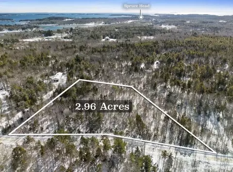 2 Norton Dr, South Thomaston, ME 04858