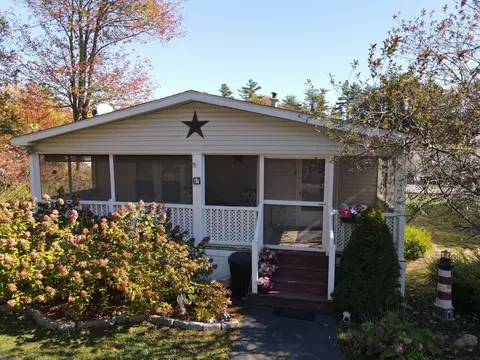 47 Whistle Stop Cir, Wells, ME 04090