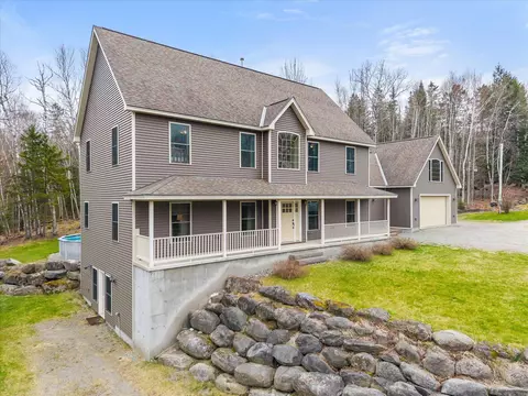 30 Balsam Dr, Holden, ME 04429