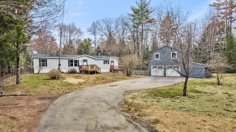 85 Canaan Rd, Hampden, ME 04444