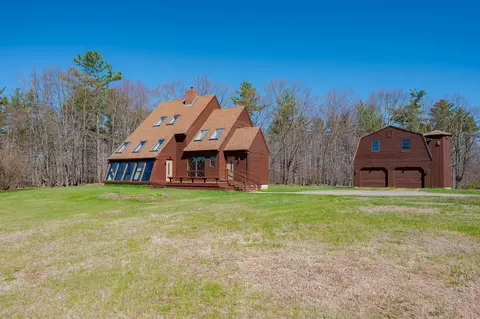 31 Sid Hall Dr, North Berwick, ME 03906