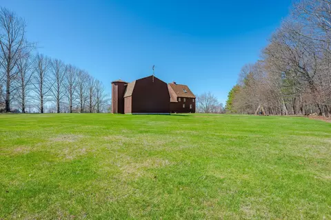 Exterior - 31 Sid Hall Dr, North Berwick, ME 03906 photo 3 of 7