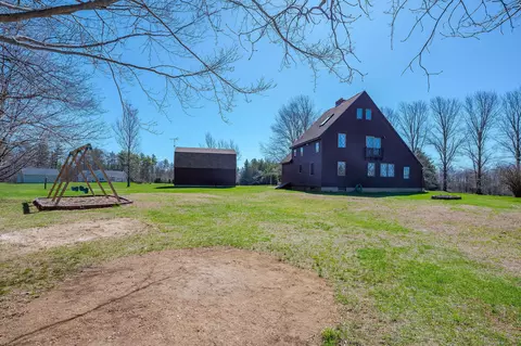 Exterior - 31 Sid Hall Dr, North Berwick, ME 03906 photo 5 of 7