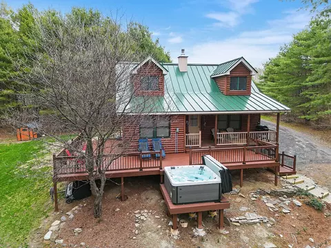 688 Main St, Vassalboro, ME 04989