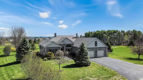 20 Cortland Ave, Turner, ME 04282