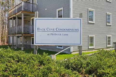 1 Philbrick Ln #2, Kittery, ME 03904