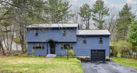 4 Greta Ln, Saco, ME 04072
