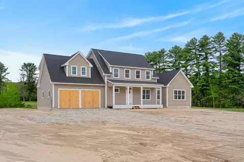 47 Fairway Dr, Naples, ME 04055