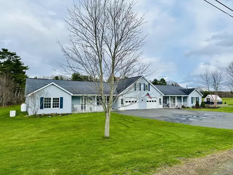 184-186 Pleasant View Ridge Rd, China, ME 04358