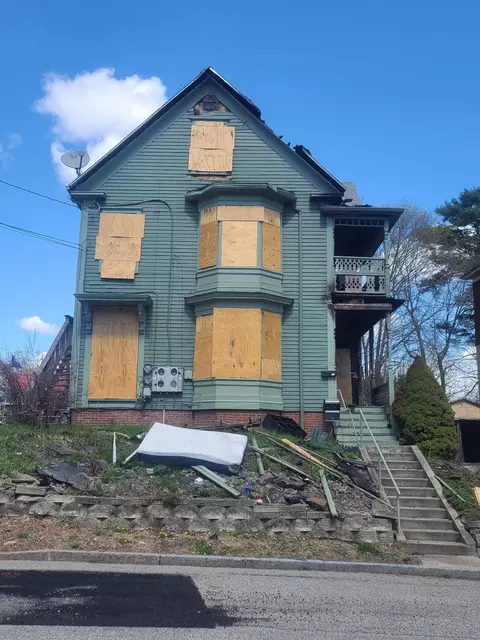 71 North St, Westbrook, ME 04092