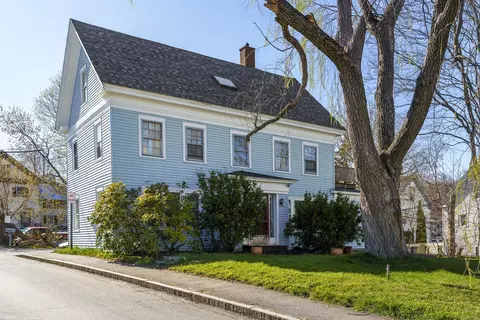 9 Pleasant St, Bath, ME 04530