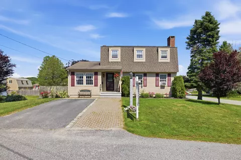 Exterior - 3 Mathews Ave, Bath, ME 04530 photo 8 of 11