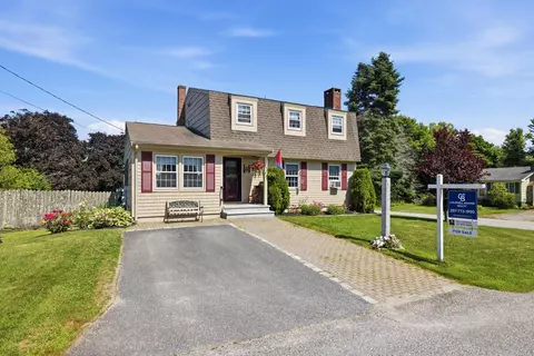 Exterior - 3 Mathews Ave, Bath, ME 04530 photo 9 of 11