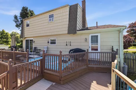 Exterior - 3 Mathews Ave, Bath, ME 04530 photo 3 of 11