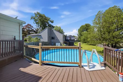 Exterior - 3 Mathews Ave, Bath, ME 04530 photo 2 of 11