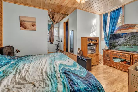 Bedroom - 32 Smith Ln, Levant, ME 04456 photo 4 of 5