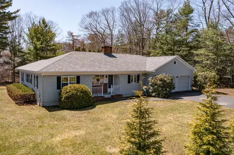 65 Candlewood Ln, Wells, ME 04090