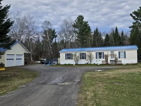 545 Hinckley Rd, Canaan, ME 04924
