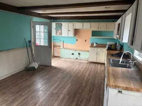 1008 W Bay Rd, Gouldsboro, ME 04607