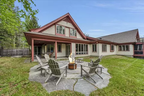 70 Ledgewood Ln, Blue Hill, ME 04614