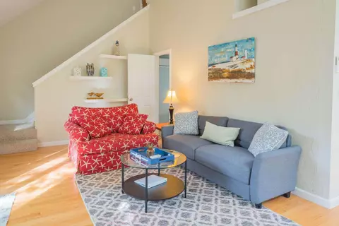 Living - 25 Sawmill Ln, Ogunquit, ME 03907 photo 2 of 2