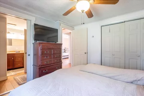Bedroom - 498 Cushing Rd, Cushing, ME 04563 photo 2 of 4