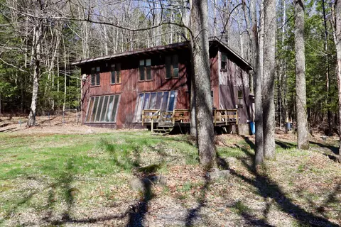 218 Plummer Rd, Richmond, ME 04357