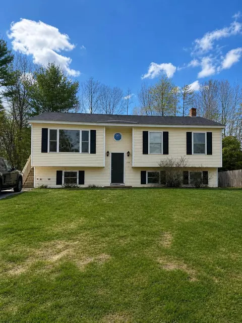 126 Tucker Ave, Portland, ME 04103