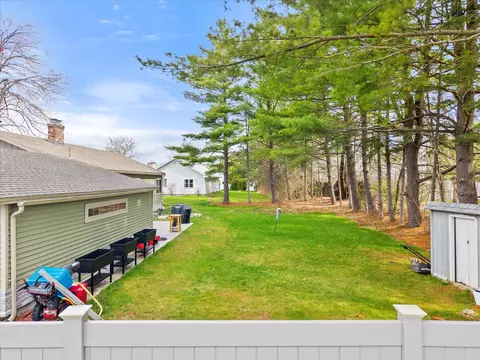 Exterior - 74 Madison Ave, Brewer, ME 04412 photo 4 of 9