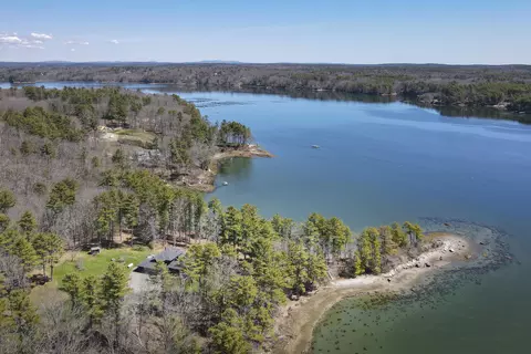 100 Bradley Shore Rd, Newcastle, ME 04553
