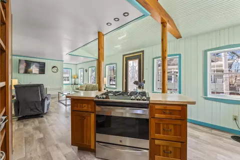 62 Evergreen Ave, Old Orchard Beach, ME 04064