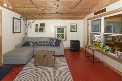 Living - 26 Dragon Back Rd, Naples, ME 04055 photo 3 of 4