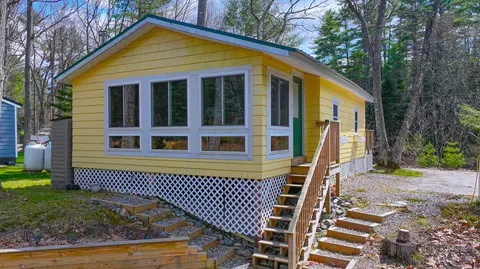 26 Dragon Back Rd, Naples, ME 04055