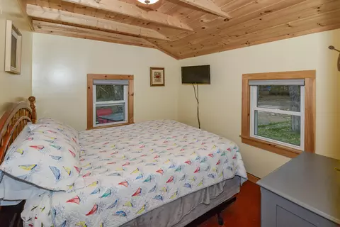 Bedroom - 26 Dragon Back Rd, Naples, ME 04055 photo 1 of 2
