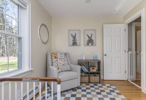 Entry Way - 10 Standish Neck Rd, Gorham, ME 04038 photo 2 of 4