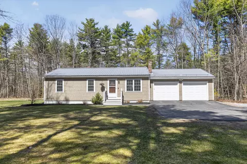 10 Standish Neck Rd, Gorham, ME 04038