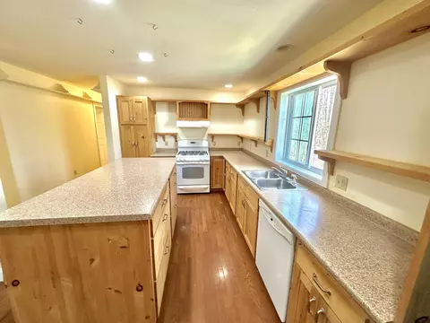Kitchen - 6 Eisenhower Ct, Naples, ME 04055 photo 1 of 7
