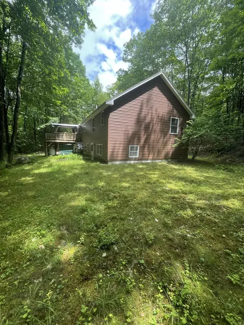 Exterior - 6 Eisenhower Ct, Naples, ME 04055 photo 3 of 4