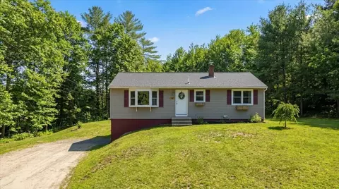 42 Willard Dr, Turner, ME 04282