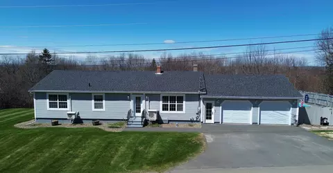 20 Guy St, Houlton, ME 04730