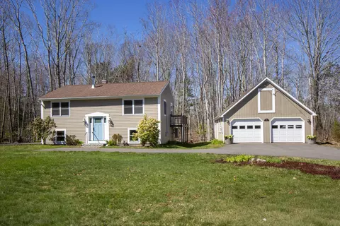 29 Oak Run, Owls Head, ME 04854
