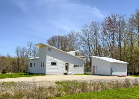 16 Leeward Mdws, Biddeford, ME 04005