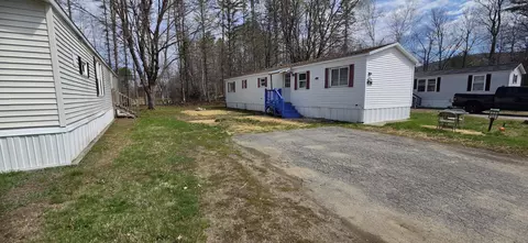 10 Master St, Livermore Falls, ME 04254