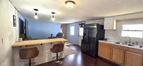 10 Master St, Livermore Falls, ME 04254