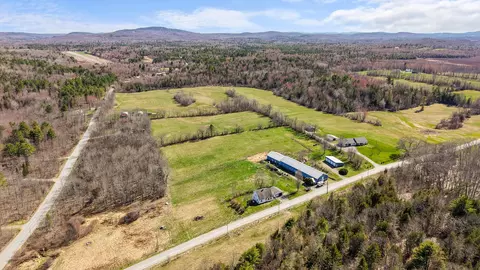 25 26 Rancourt Rd, Winterport, ME 04496