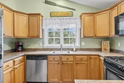 Kitchen - 1307 Deer Run, Casco, ME 04015 photo 3 of 4