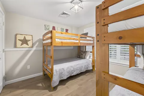 Bedroom - 1307 Deer Run, Casco, ME 04015 photo 3 of 7