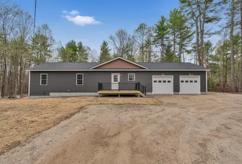 420 Foss Rd, Limerick, ME 04048