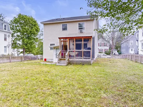 77 Mechanic St, Westbrook, ME 04092