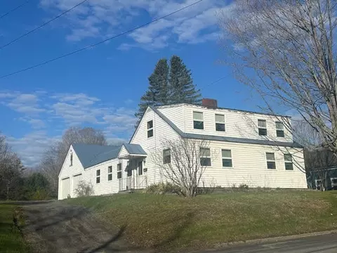 190 Waldo Ave, Belfast, ME 04915